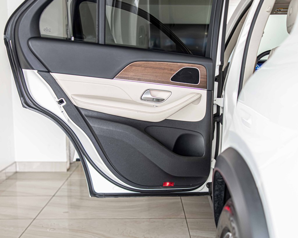 Used 2024 Mercedes-Benz GLE 450 4MATIC image 33