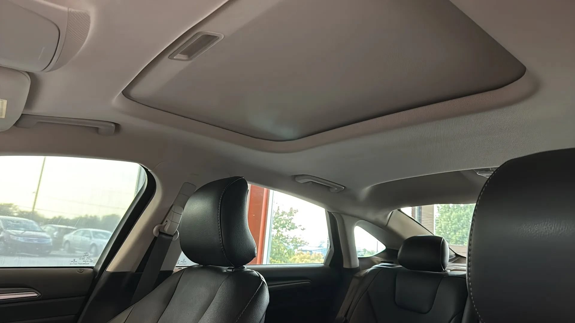 Used 2016 Ford Fusion Titanium AWD/4WD image 30