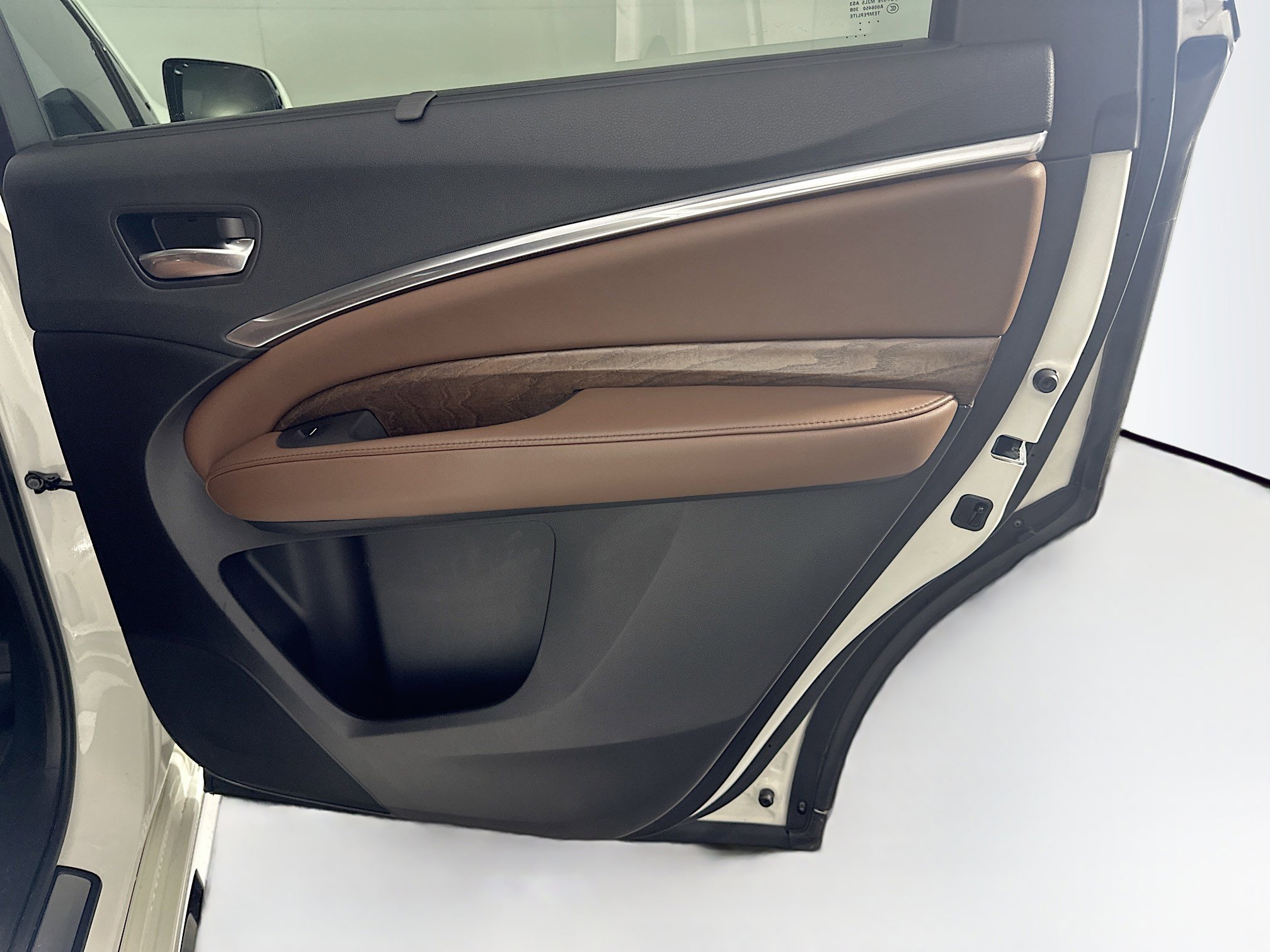 Used 2017 Acura MDX Sport Hybrid w/ Advance Pkg image 34