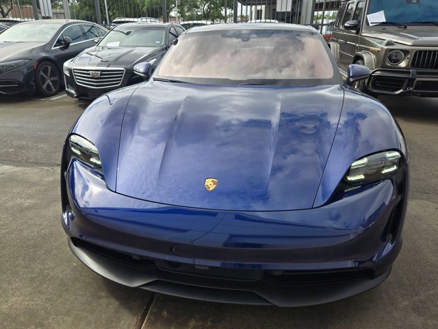 Used 2021 Porsche Taycan 4S video 2