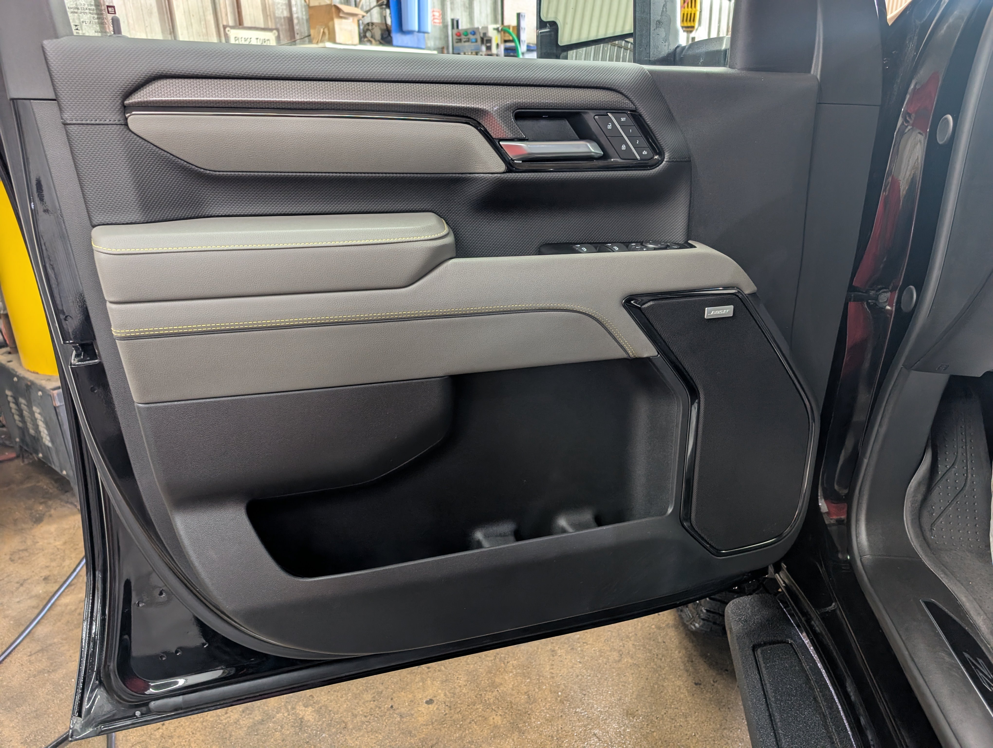 Used 2026 Chevrolet Silverado 2500 ZR2 w/ LPO, Dark Essentials Package AWD/4WD image 12