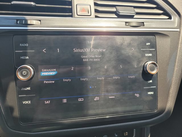 Used 2018 Volkswagen Tiguan SE FWD image 22