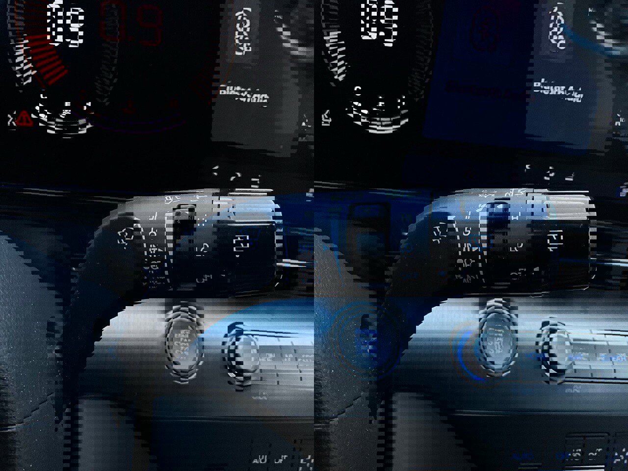 Used 2025 Hyundai Kona SEL image 38