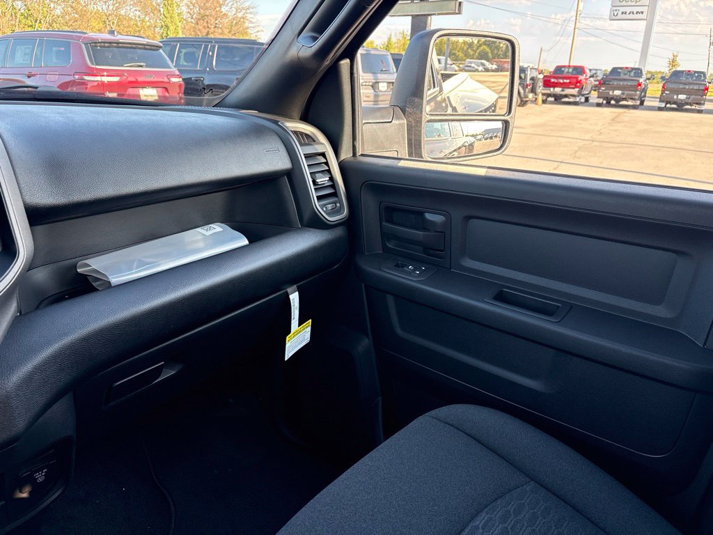 New 2027 RAM 3500 Tradesman AWD/4WD image 6