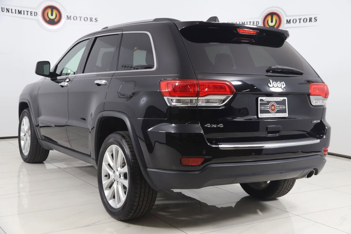 Used 2017 Jeep Grand Cherokee Limited AWD/4WD image 4