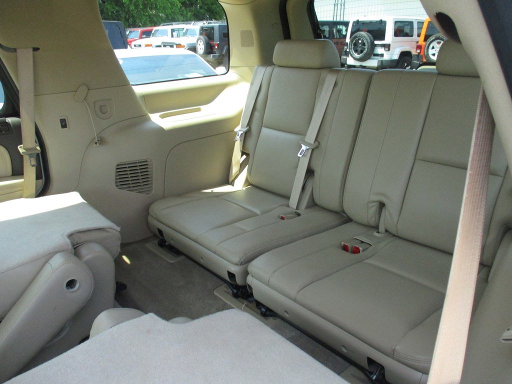 Used 2010 GMC Yukon Denali image 12