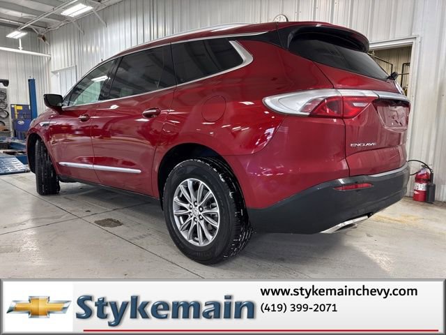 Used 2023 Buick Enclave Essence image 6