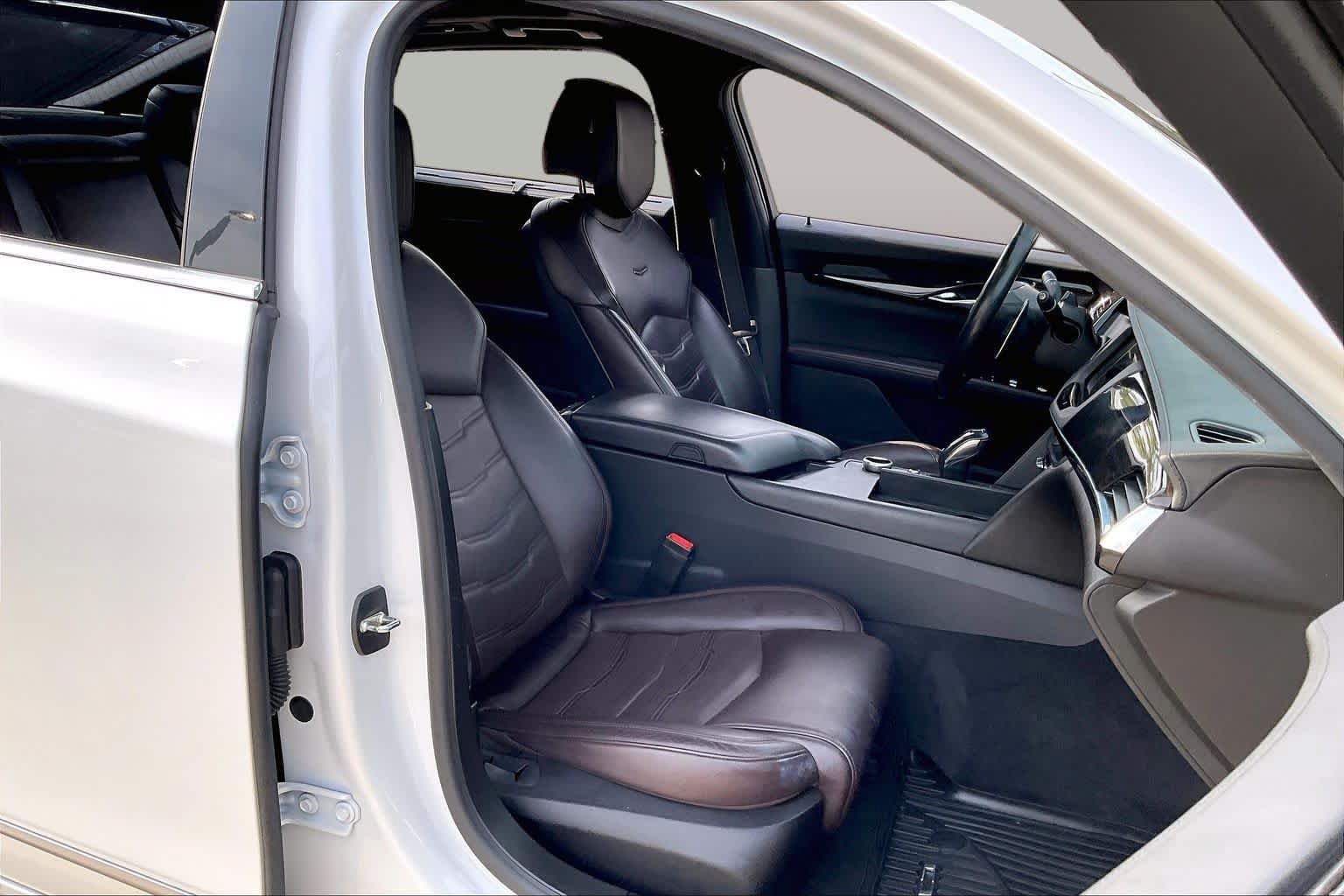 Used 2020 Cadillac CT6 Premium Luxury AWD/4WD image 9