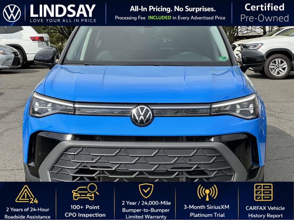 Used 2025 Volkswagen Taos SE image 3