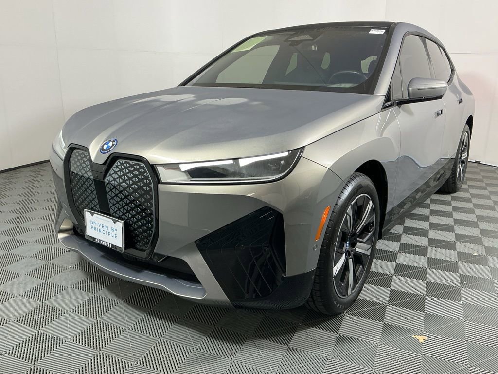 Certified 2023 BMW iX xDrive50 w/ Sport Package image 2
