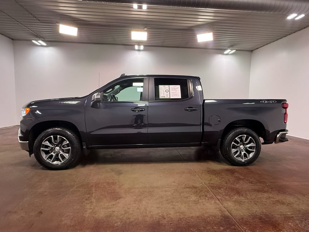 Used 2023 Chevrolet Silverado 1500 LT AWD/4WD image 28
