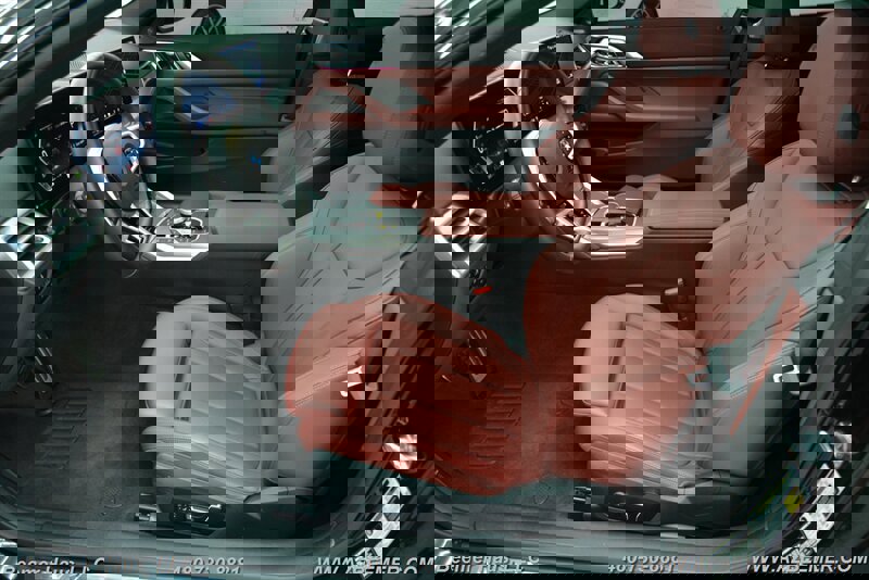 Used 2025 BMW 430i Coupe w/ M Sport Package RWD image 14