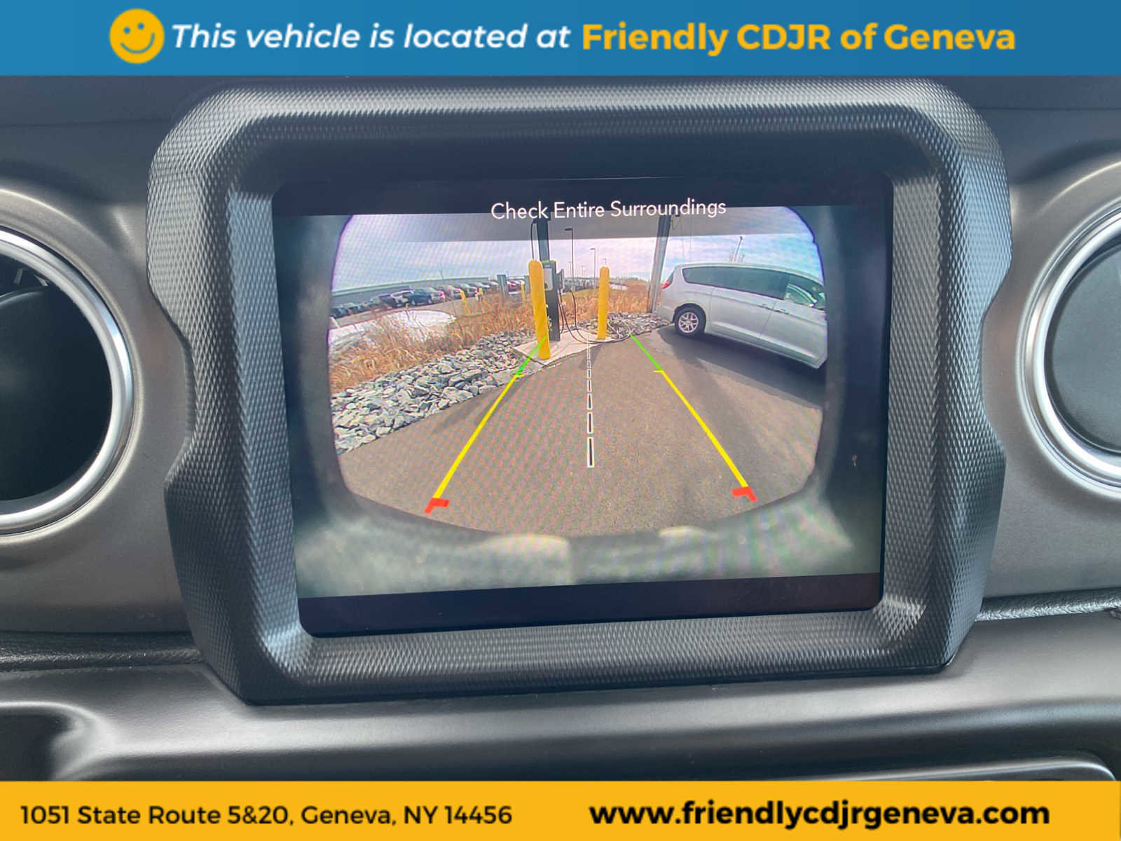 Used 2023 Jeep Wrangler Unlimited Rubicon w/ Steel Bumper Group image 16