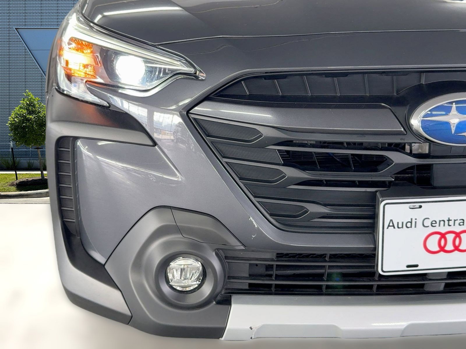 Used 2023 Subaru Outback Limited image 11