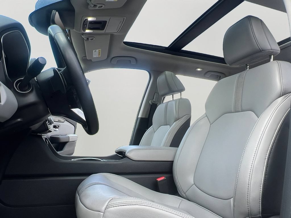 Certified 2024 Honda Pilot Touring image 22