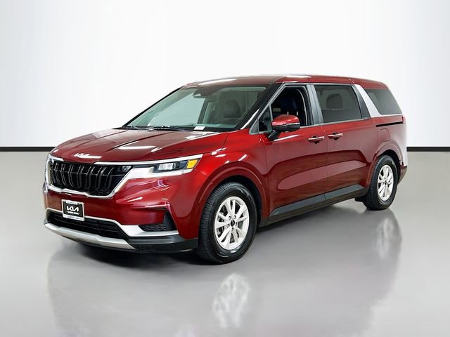 Used 2024 Kia Carnival LX FWD image 3