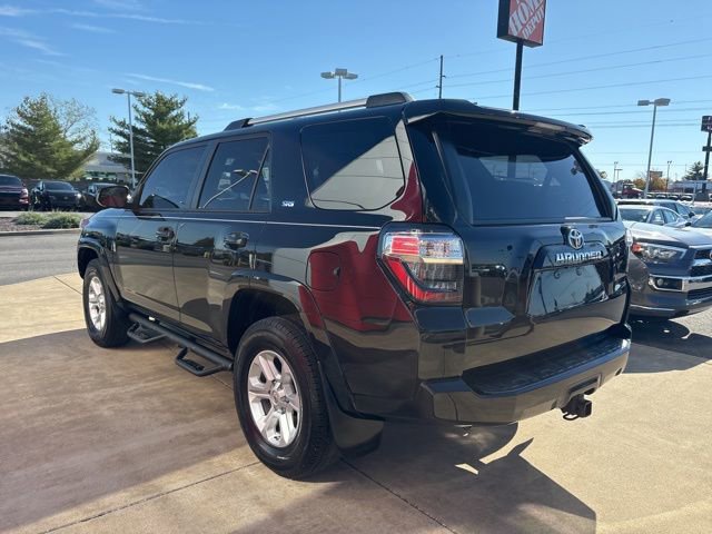 Used 2019 Toyota 4Runner SR5 image 6