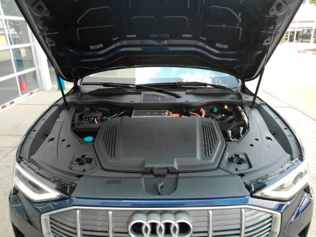 Used 2021 Audi e-tron Premium AWD/4WD image 53