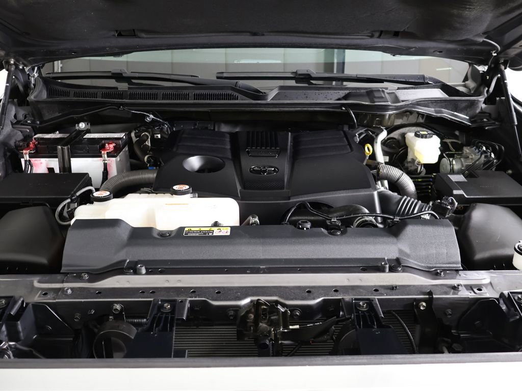 Used 2023 Toyota Tundra Limited w/ Power Package AWD/4WD image 20