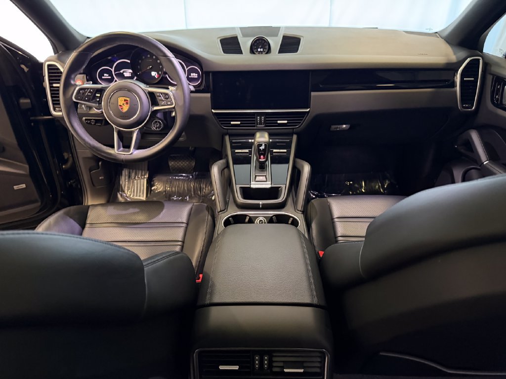 Certified 2021 Porsche Cayenne Coupe AWD/4WD image 17