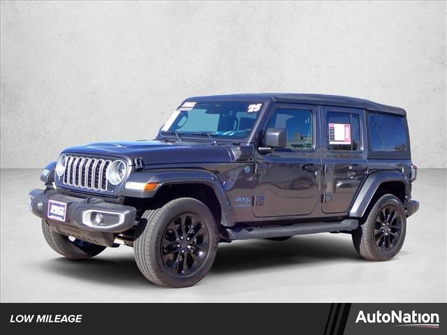 Used 2025 Jeep Wrangler Sahara image 1