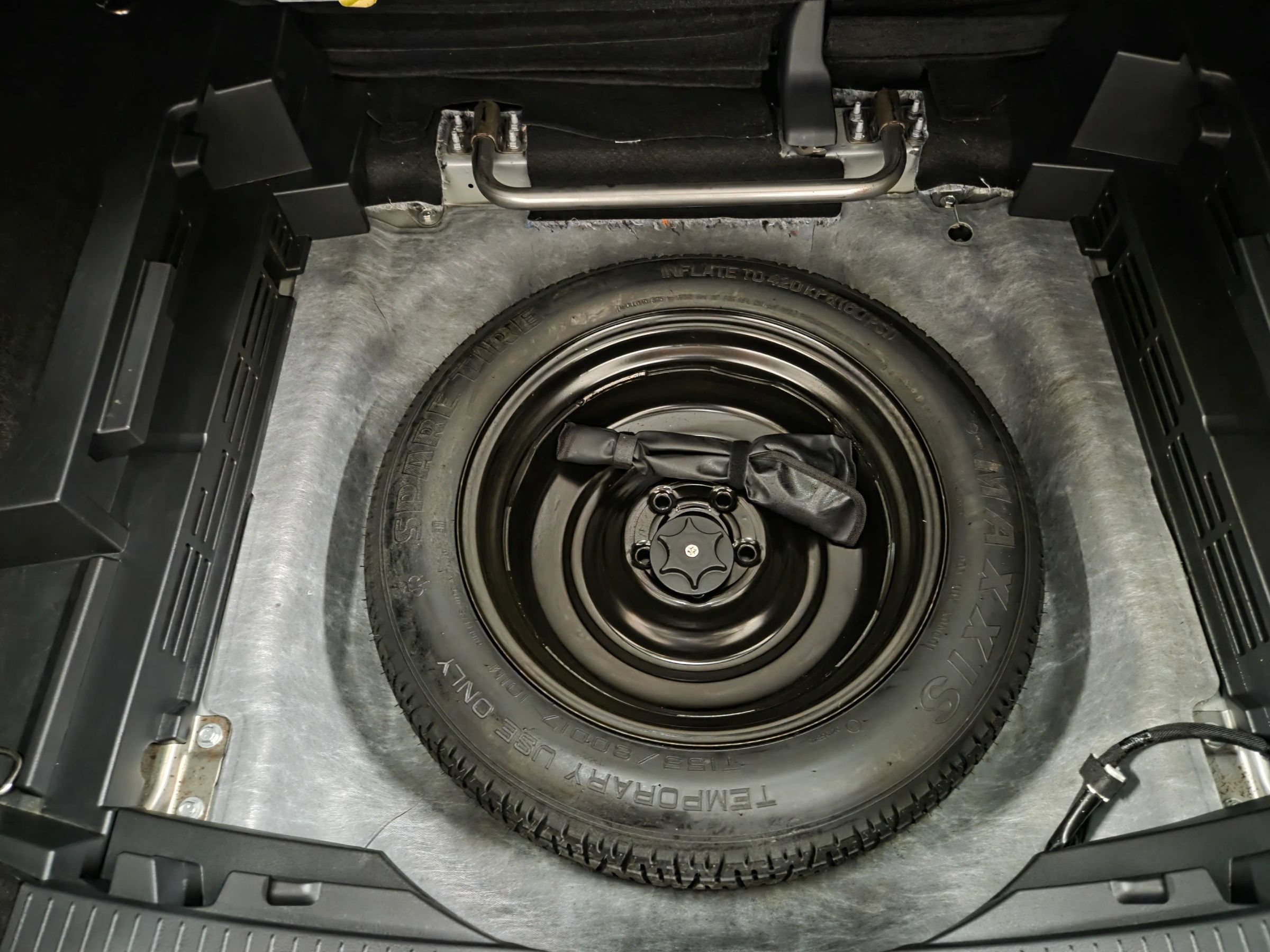 Used 2025 Nissan Rogue SV FWD image 37