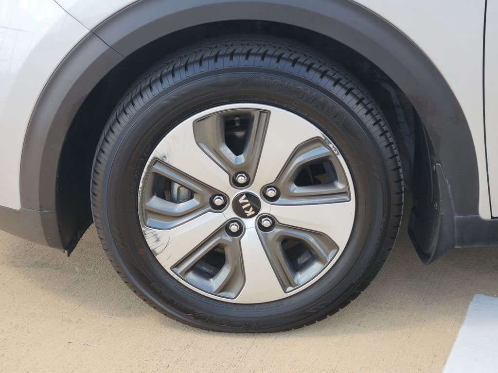 Used 2019 Kia Niro EX w/ Paint Protection Film Package image 10