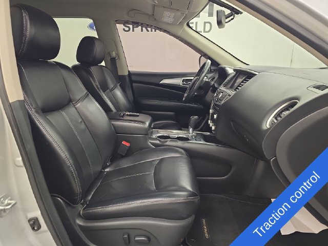 Used 2018 Nissan Pathfinder SL FWD image 9
