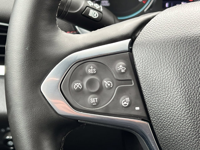 Used 2023 Chevrolet Traverse RS AWD/4WD image 23