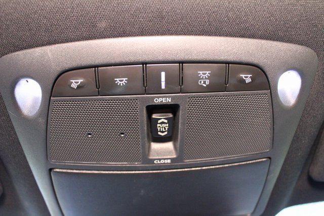 Used 2020 Nissan Maxima SR image 27