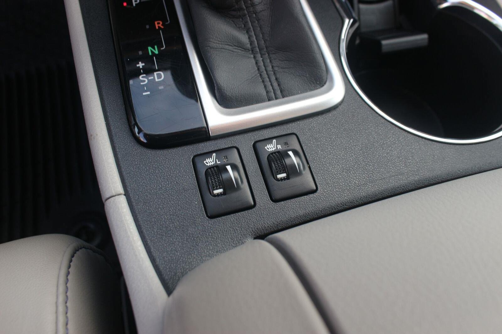 Used 2015 Toyota Highlander XLE FWD image 22