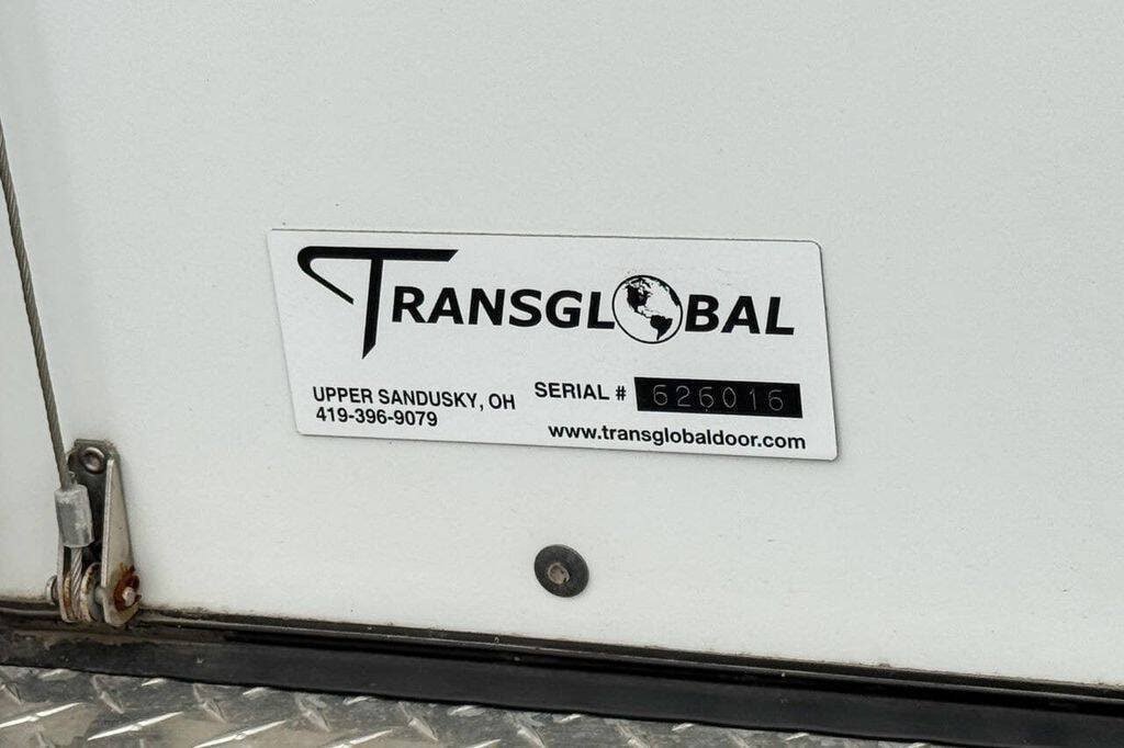 Used 2023 Ford E-Transit RWD image 19