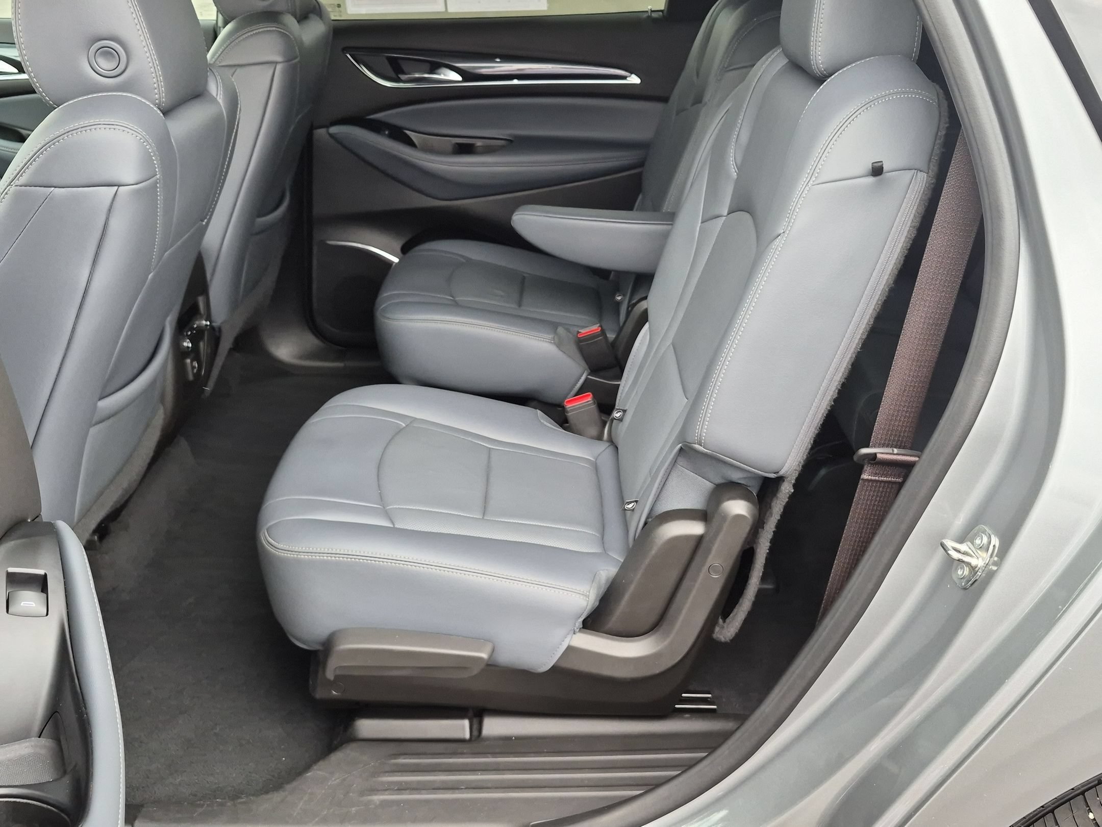 Certified 2023 Buick Enclave Essence AWD/4WD image 23