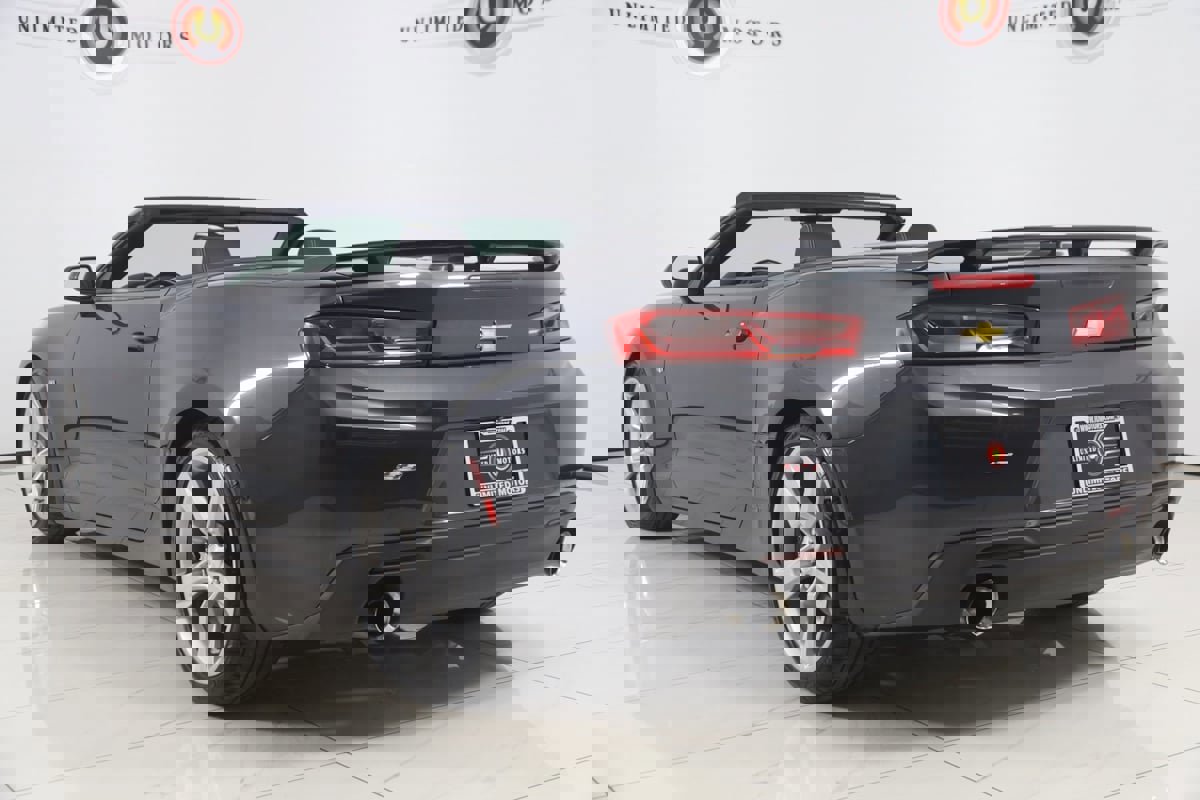 Used 2017 Chevrolet Camaro SS image 29