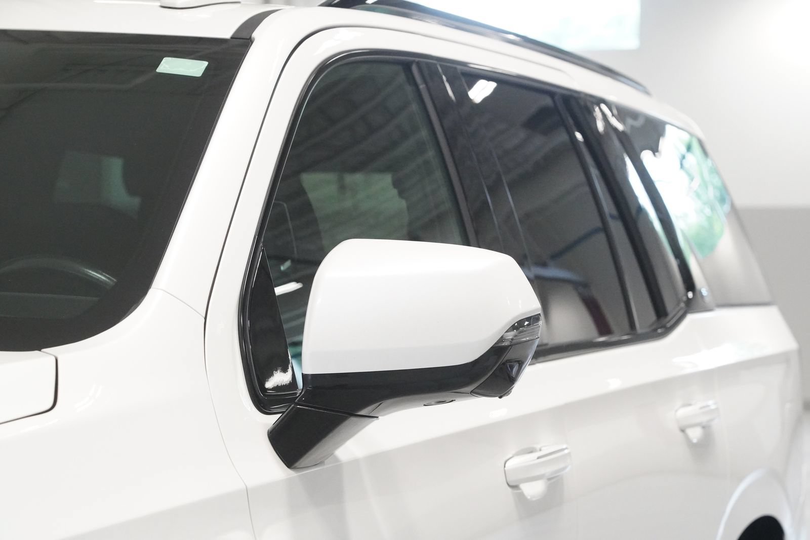Used 2021 Cadillac Escalade Sport w/ Driver Assist Tech Package AWD/4WD image 7