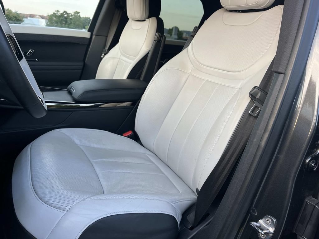 Certified 2023 Land Rover Range Rover Sport SE Dynamic AWD/4WD image 12