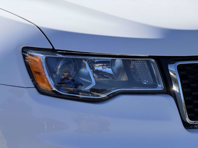 Certified 2021 Jeep Grand Cherokee Laredo AWD/4WD image 10