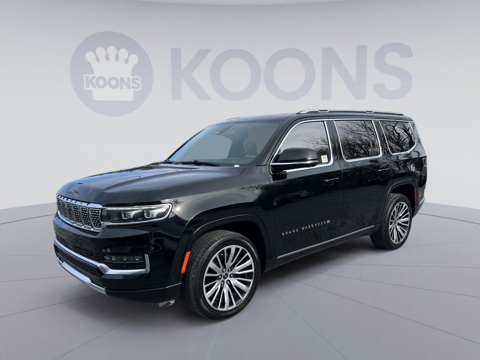 Used 2022 Jeep Grand Wagoneer Series III w/ Rear Seat Video Group 1