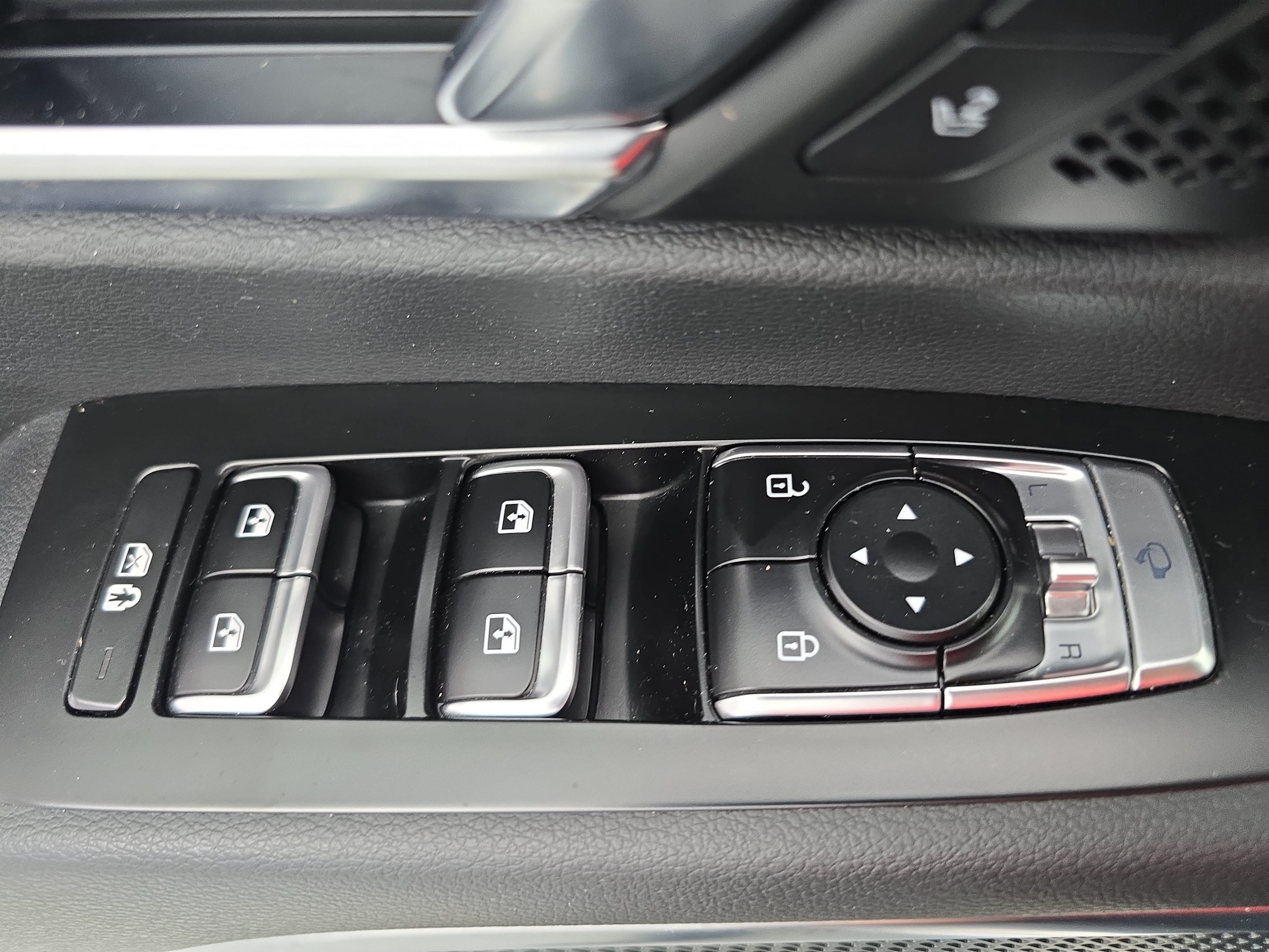 Used 2022 Kia Telluride SX w/ SX Prestige Package AWD/4WD image 29