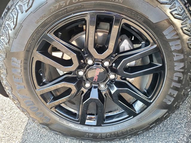 Used 2022 GMC Sierra 1500 Elevation image 13