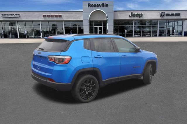 New 2026 Jeep Compass Latitude AWD/4WD image 3
