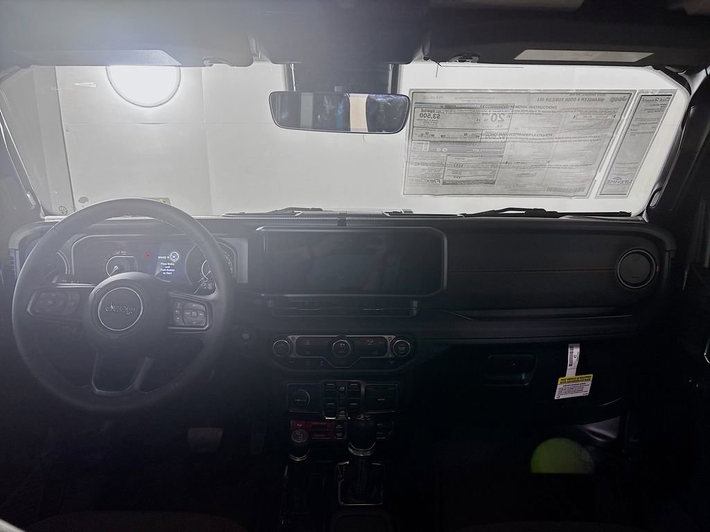 New 2025 Jeep Wrangler Unlimited Rubicon image 13