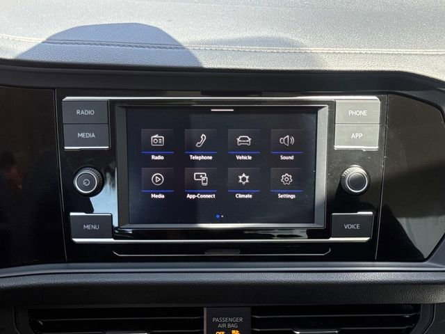 Certified 2023 Volkswagen Jetta SE FWD image 11