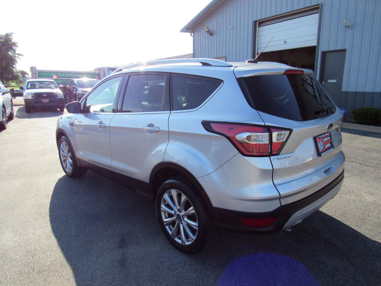 Used 2017 Ford Escape Titanium w/ Equipment Group 301A AWD/4WD image 4