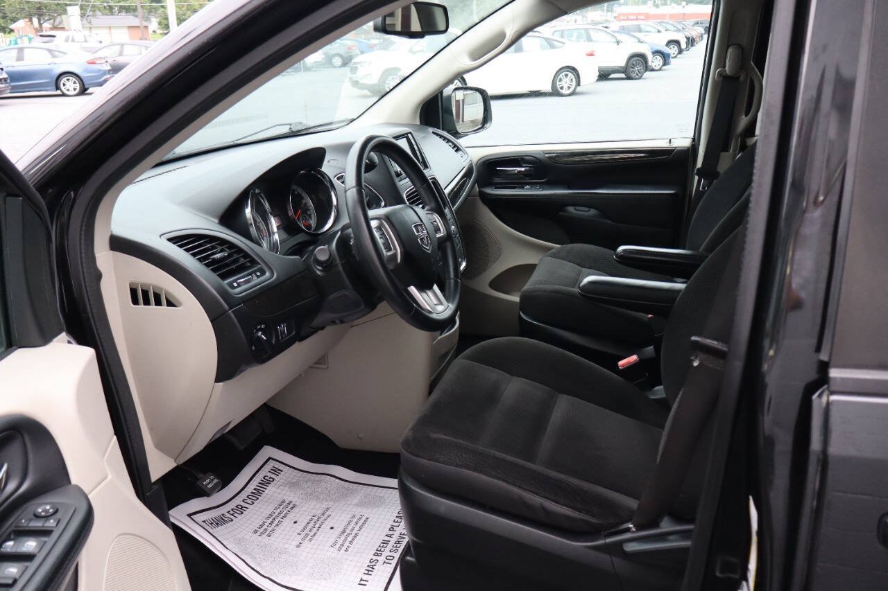 Used 2017 Dodge Grand Caravan SE w/ Power Window Group FWD image 7