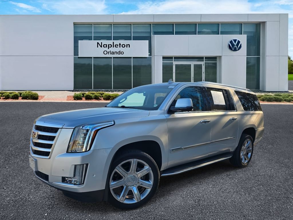 Used 2019 Cadillac Escalade ESV Luxury image 36