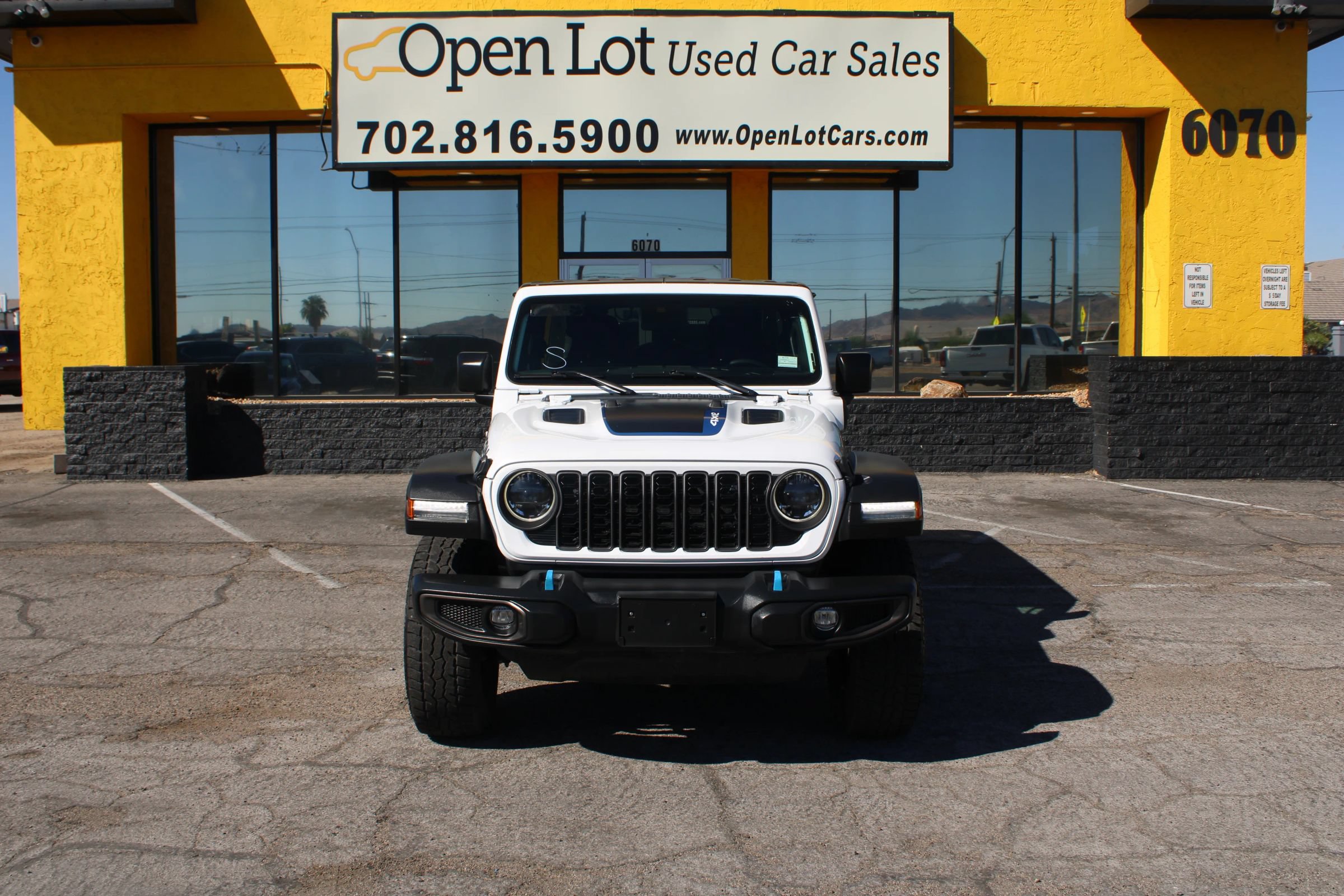 Used 2024 Jeep Wrangler Unlimited Rubicon 4xe AWD/4WD image 3