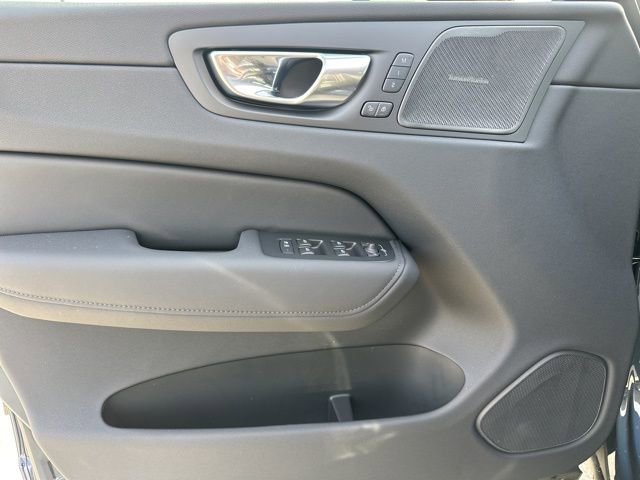 New 2026 Volvo XC60 B5 Plus w/ Protection Package Premier AWD/4WD image 13