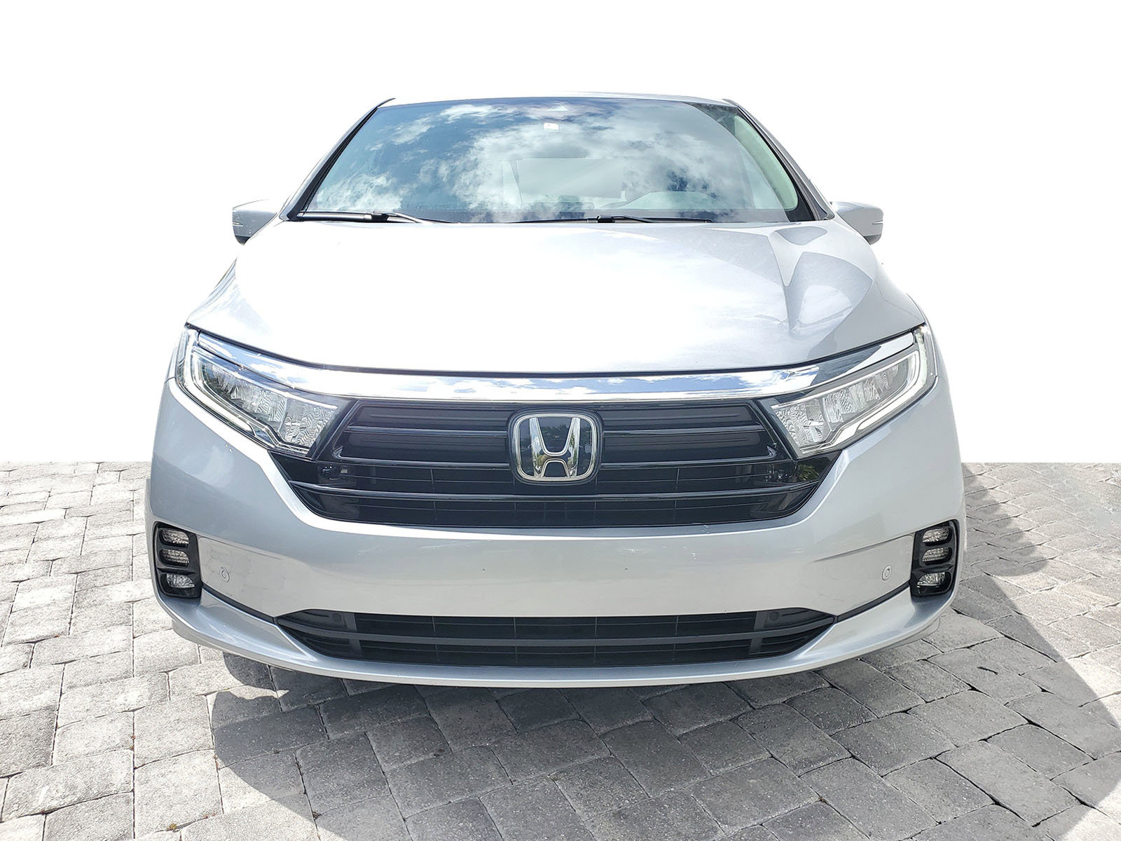 Used 2024 Honda Odyssey Touring image 2