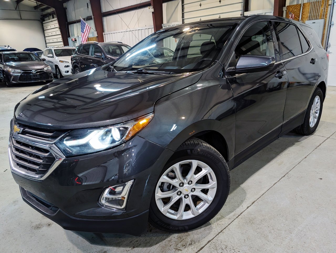 Used 2018 Chevrolet Equinox LT image 1